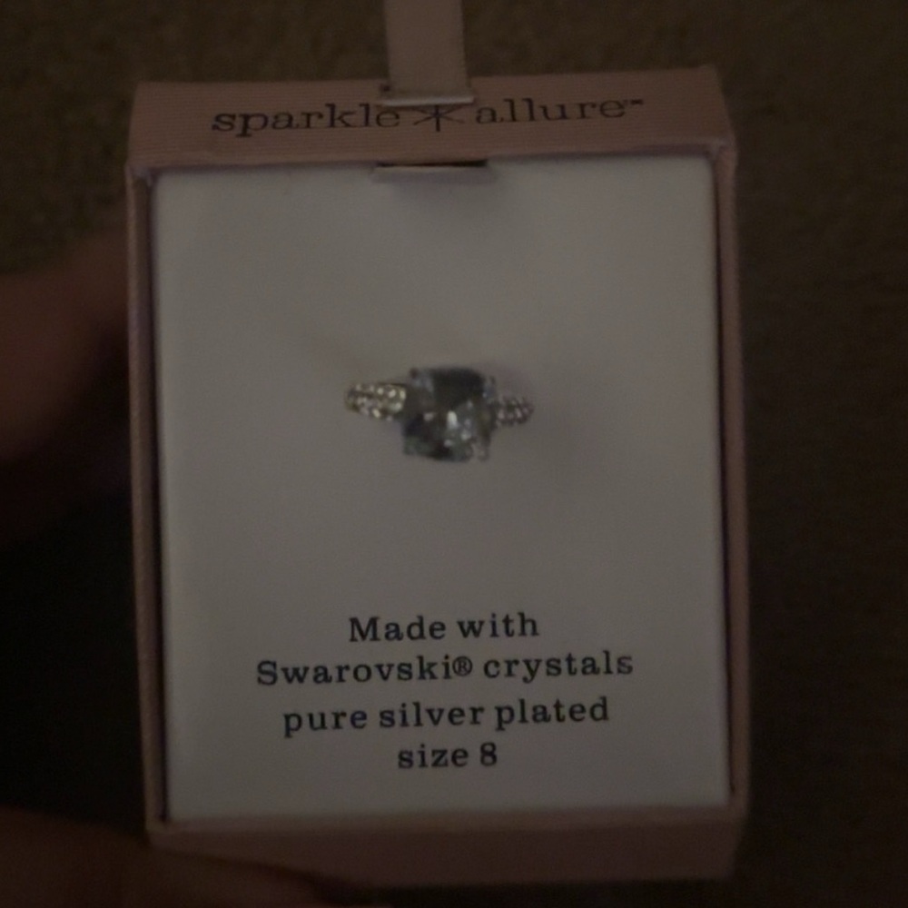 Sterling Silver Ring with Swaroski Diamond. Size 8